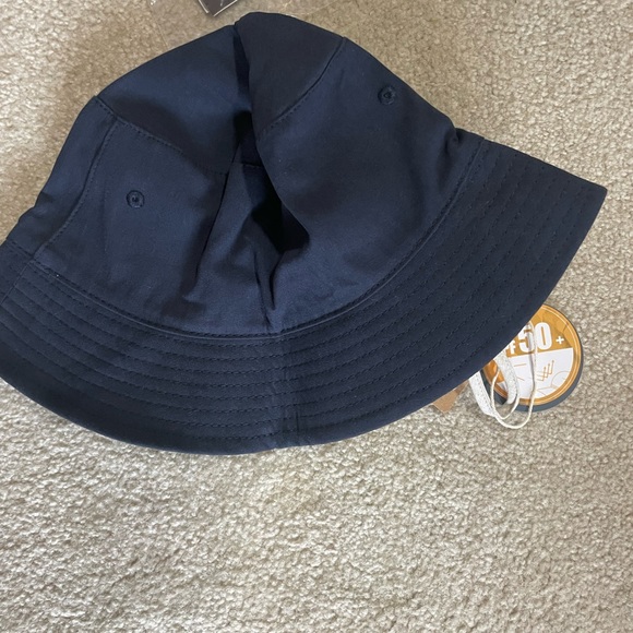 Bucket hat - Picture 1 of 6